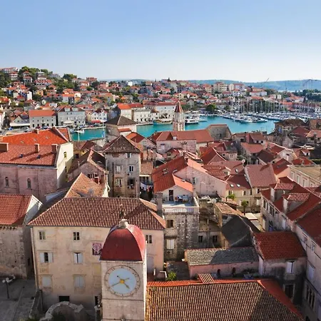 In Okrug Gornji With Terrace, Air Conditioning, Wifi, Washing Machine 5059-3 Апартаменты *