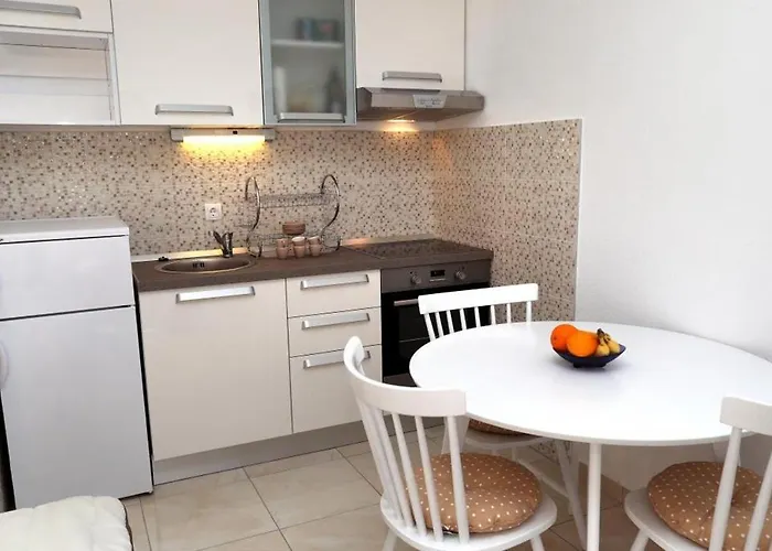In Okrug Gornji With Terrace, Air Conditioning, Wifi, Washing Machine 5059-3 Apartment