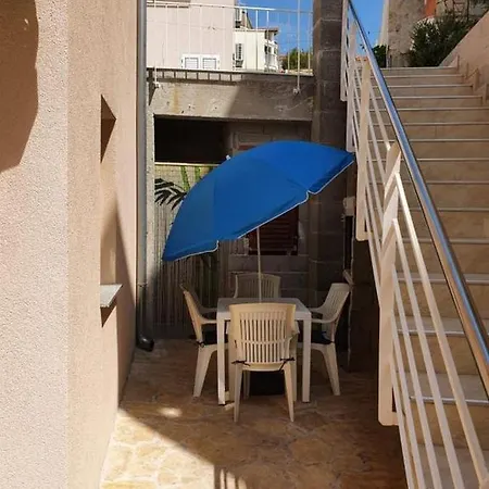 Lejlighed In Okrug Gornji With Terrace, Air Conditioning, Wifi, Washing Machine 5059-3